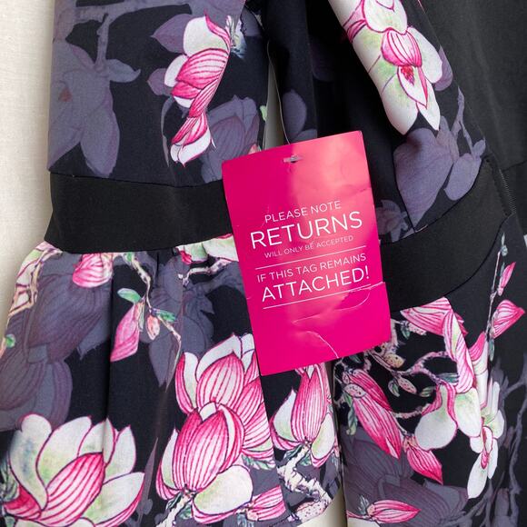 Paper Dolls London Floral Bodycon Dress w/ Bell Sleeves – NWT – Size US 4 / UK - Picture 5 of 7